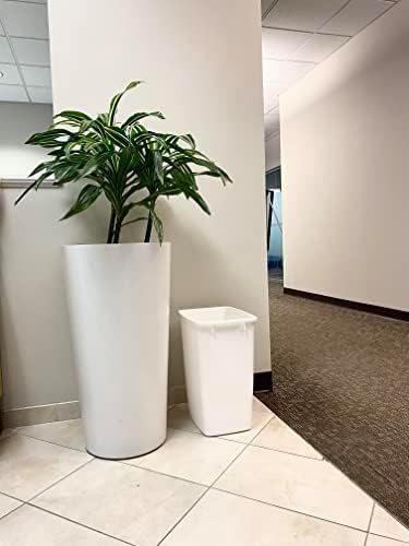 Simple and Practical Beige Plastic Trash Can - A Great Home Storage Partner