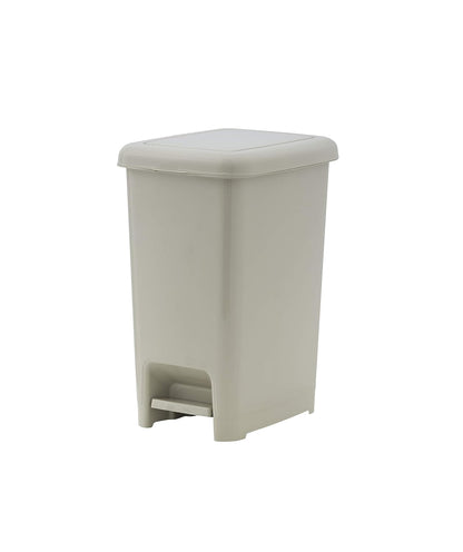 Simple and Practical Pedal - operated Trash Can - A Convenient Home Cleaning Assistant